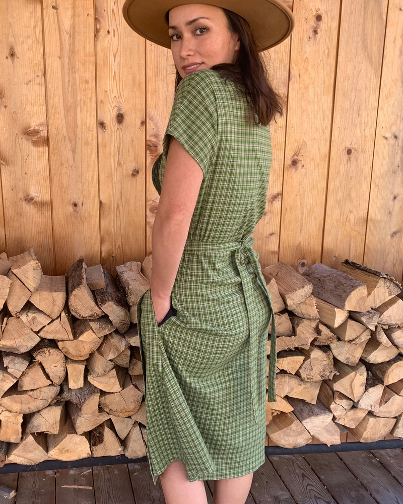 CLASSIC WRAP DRESS CLASSIC WRAP DRESS